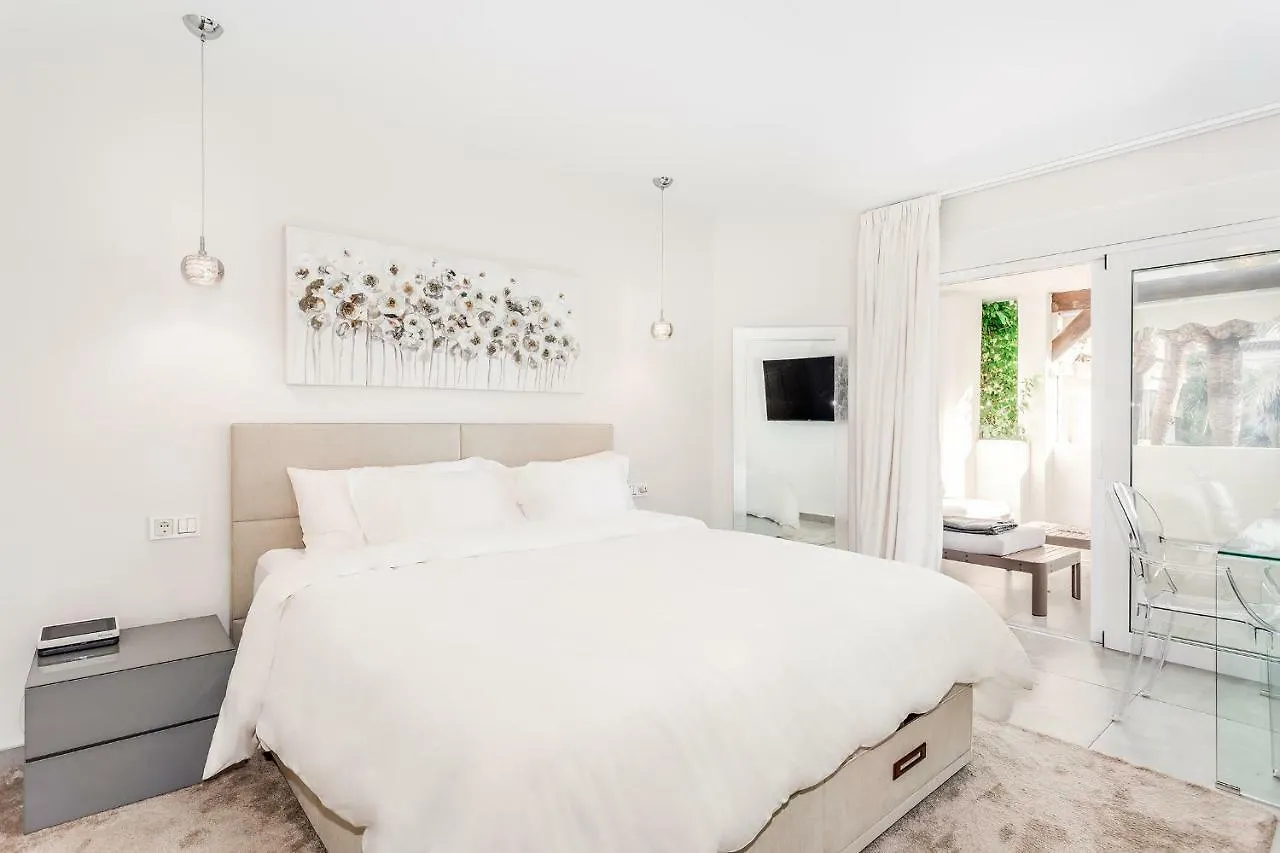 Apartment By Riva - Stylish 2 Bedroom Luxury Apt In Naranjos Puerto Banus Marbella Spain